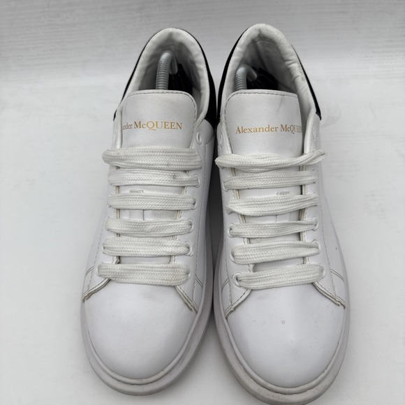 Alexander McQueen Men's EU 45/US 12 Oversized White/Black Suede Trim Sneakers - Picture 8 of 16